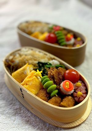 A picture of For Bento Box Color: Edamame Skewers.
