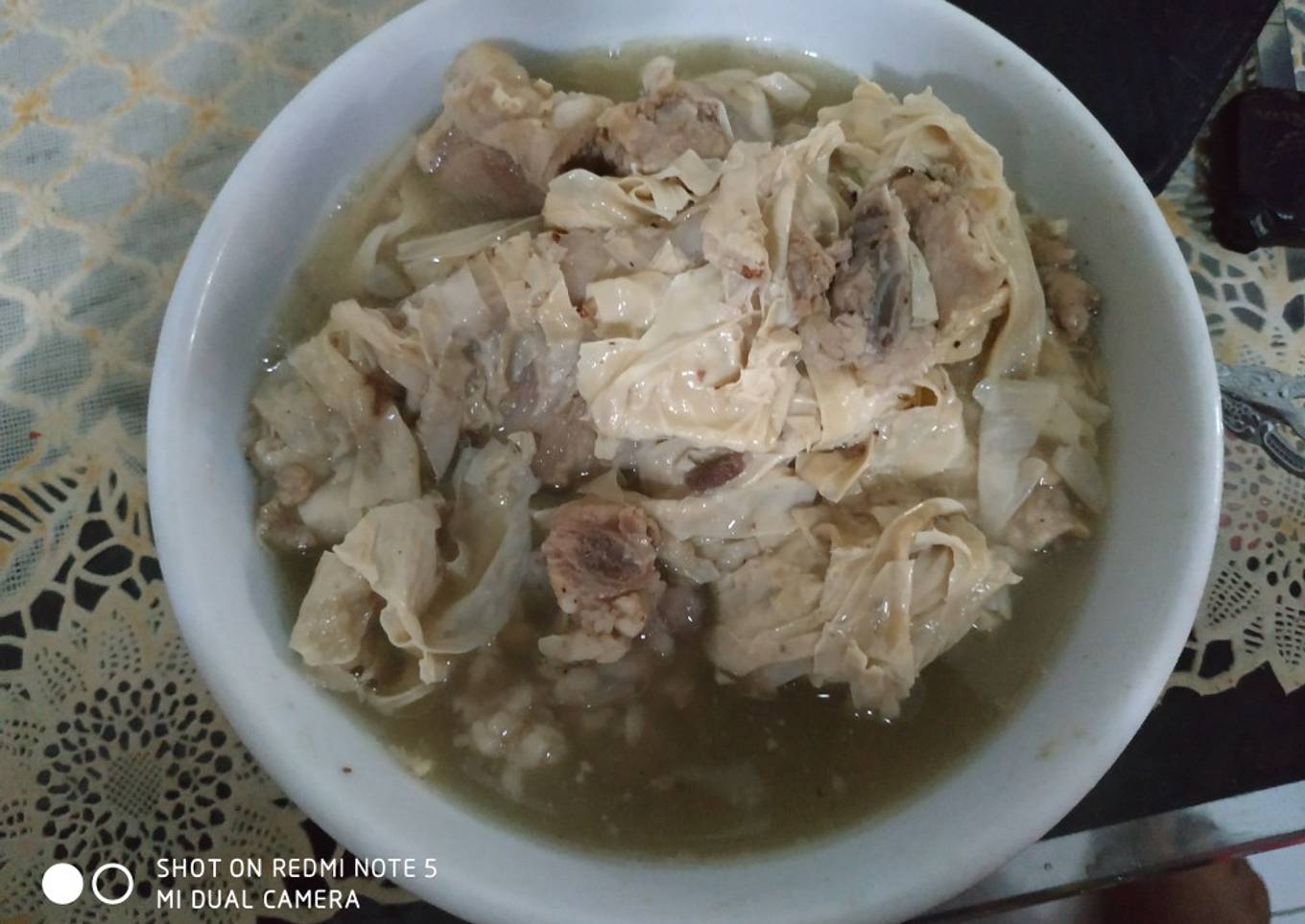 Sup Iga Babi Kembang Tahu (NON HALAL)