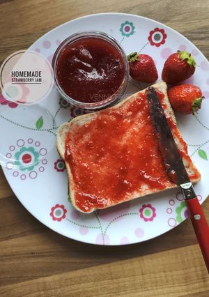 Foto resep Homemade Strawberry Jam|| selai stroberi