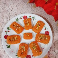 A picture of Orange Papaya burfi.