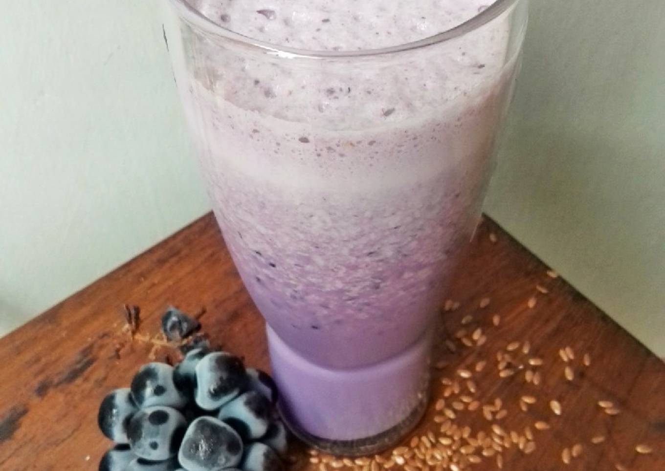Apple Blueberry Milkshake
