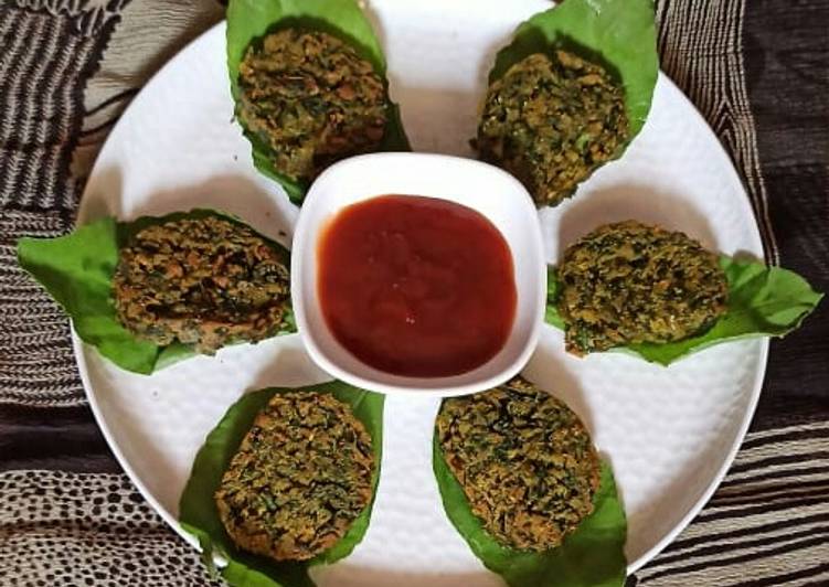 Fried Palak(spinach) Muthiya