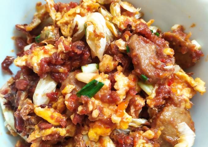 Ini dia! Cara gampang membuat Tumis kornet telur mercon yang spesial