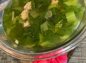 Hình của món Canh cải xanh nấu thịt gà băm.