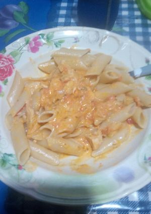 Una foto de Salsa rosada con pollo
