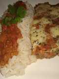Pan de carne individual relleno de jamón, salsa fileto y muzzarella