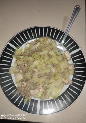 Una foto de Repollo con ternera