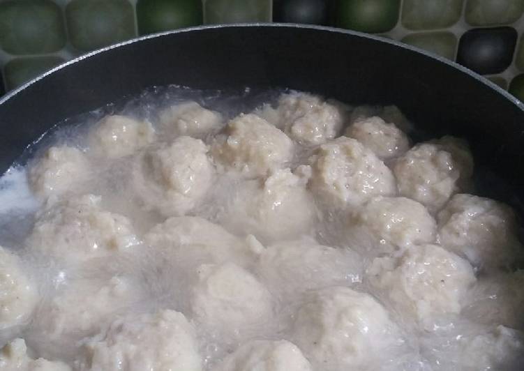 Bagaimana meracik Baso ayam empuk yang nikmat