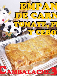 Una foto de Empanada de carne (con tomate, pimiento y cebolla)