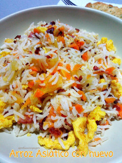 Una foto de Arroz Asiático con huevo (Thermomix)