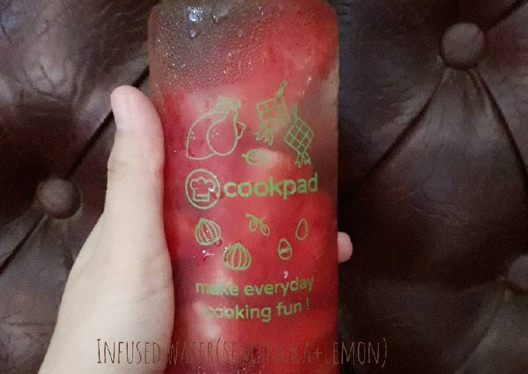 Langkah Mudah untuk Menyajikan Infused water(semangka+lemon), Bisa Manjain Lidah