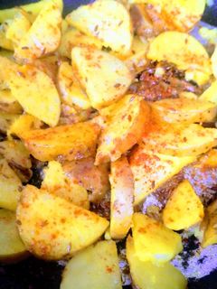 आलू भुजिया (Aloo bhujiya recipe in hindi) रेसिपी मुख्य फोटो