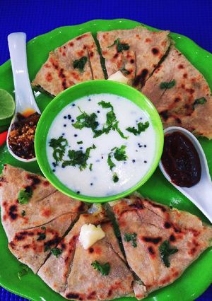 आलू पराठा (aloo paratha recipe in hindi) रेसिपी मुख्य फोटो