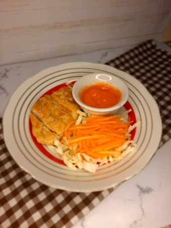 Cara Gampang Menyiapkan Resep  Pan Seared Chicken with Simple Salad yang Menggugah Selera, Lezat