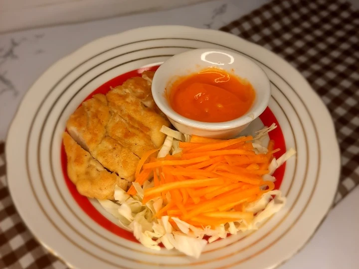 Cara Mudah Menyiapkan Resep  Pan Seared Chicken with Simple Salad yang Menggugah Selera, Menggugah Selera