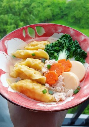 รูปของ เกี๊ยวกุ้งน้ำเต้าหู้ไข่ไก่สับ