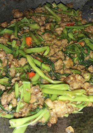 Foto resep Tumis Kangkung Campur Oncom