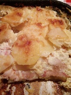 Una foto de Tortilla de papa al horno con jamón