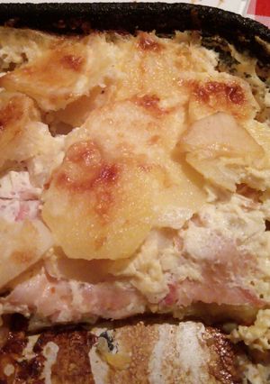 Una foto de Tortilla de papa al horno con jamón