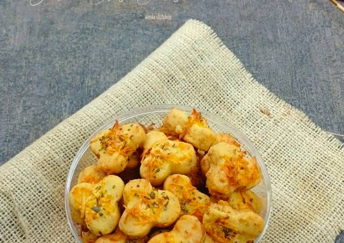 Garlic Cheese Cookies