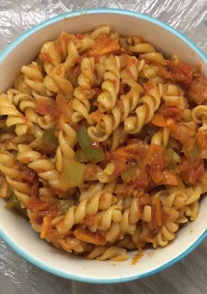 A picture of Spicy tangy fusilli pasta.