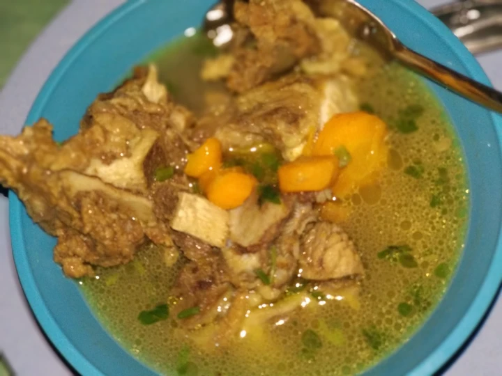 Cara Mudah Membikin Resep SOP Tulang Sapi yang Uenak Anti Ribet, Sempurna