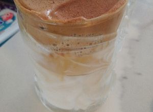Una foto de Dalgona Coffee.. Keto & Los Carb