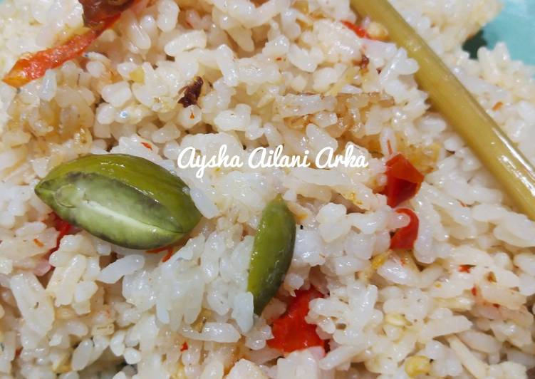 Cara Gampang Membuat Nasi Liwet Rice Cooker, Enak