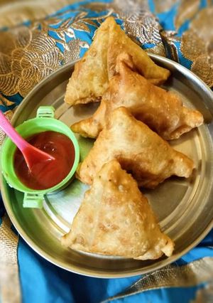 সিঙ্গারা (singara recipe in bengali) রেসিপির প্রধান ছবি
