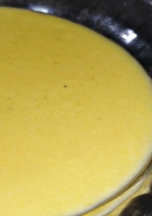 Una foto de Crema de calabacín y manzana verde
