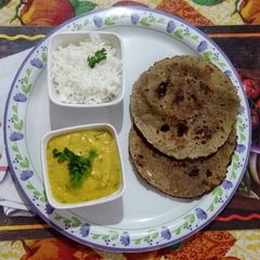 A picture of Vegetable Kadhi.