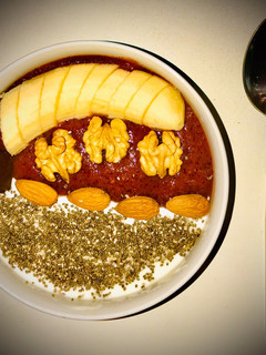 Szilvás, joghortus smoothie, mandulával, chia maggal, dióval. 🍎🍌🙋♂️ recept fotója