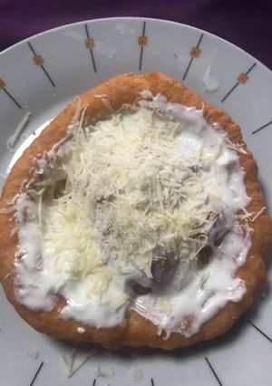 Lángos (fagyasztható) recept fotója