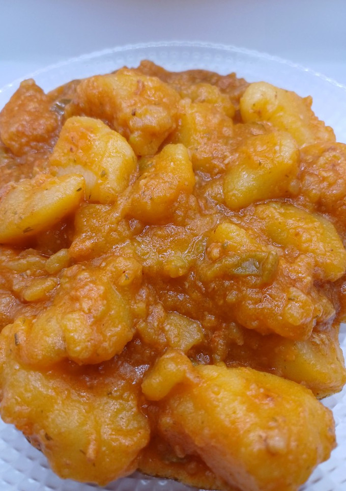 Una foto de Estofado de patatas con chorizo patatero