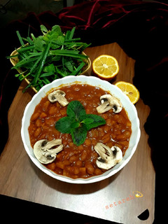 عکسی از دستور خوراک لوبیا چیتی با قارچ
