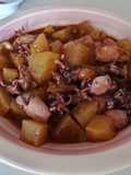 Chipirones encebollados