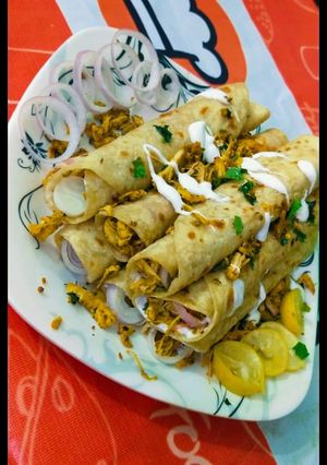 A picture of Smoky chicken Roll parratha.