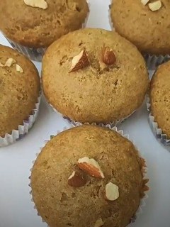 வாழைப்பழம் சத்துமாவு கப் கேக் (Banana Health Mix Cupcake recipe in tamil) செய்முறை முக்கிய புகைப்படம்