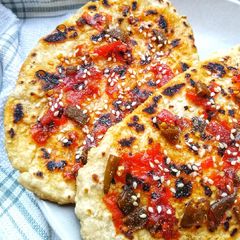 A picture of Hot & Sweet Chilli Sesame Flatbreads.