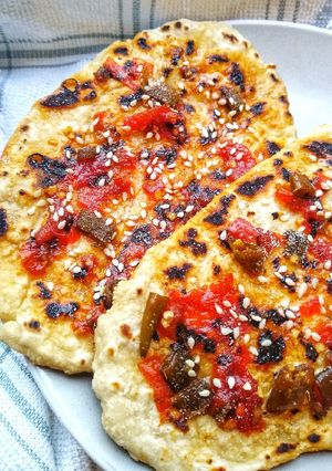 A picture of Hot & Sweet Chilli Sesame Flatbreads.