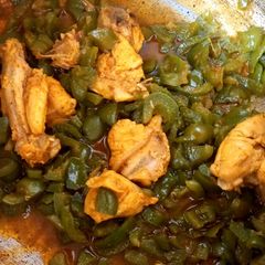 A picture of Shimla with chicken 🐔🫑🫑.