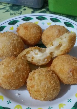 Foto resep Kroket kentang pedas isi duo keju