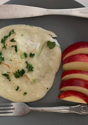 A picture of Onion Uttapam.