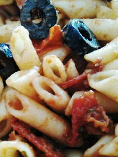 Una foto de Pasta a la putanesca
