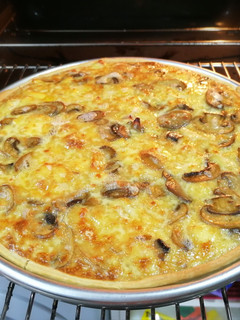 Una foto de Quiche de champiñones y queso camembert