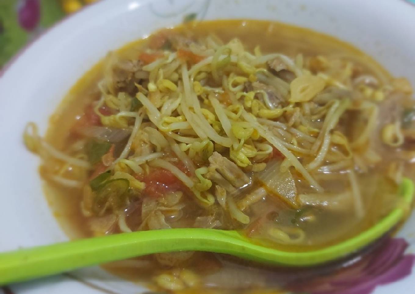 1. Soto Ayam