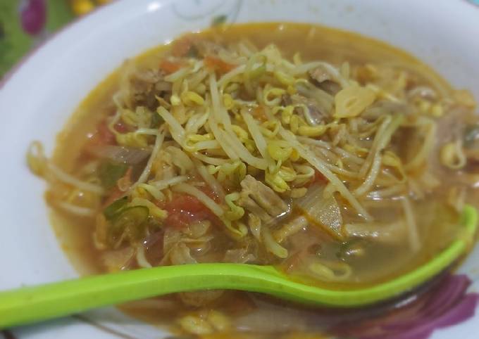 1. Soto Ayam