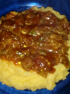 Una foto de Polenta con Salsa Boloñesa