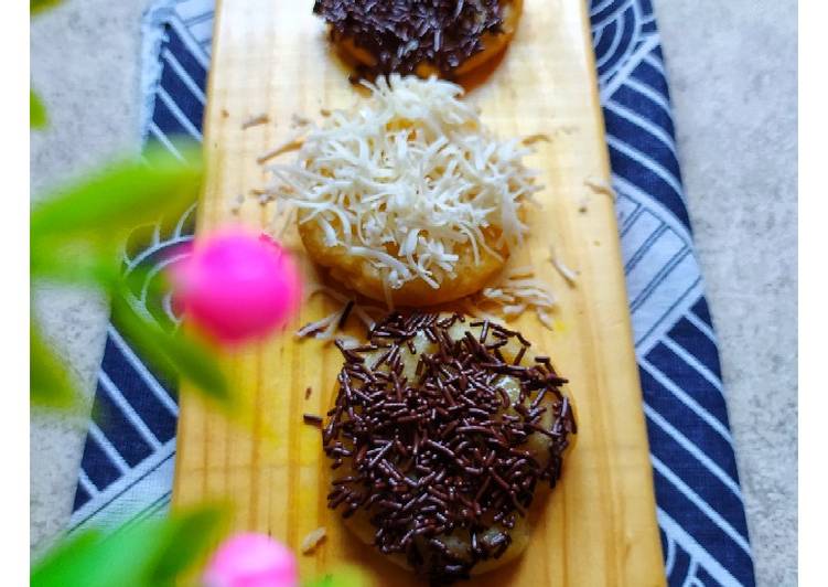 Cara Gampang Membuat Donat Malas (diCetak &amp;dihias) yang Enak Banget