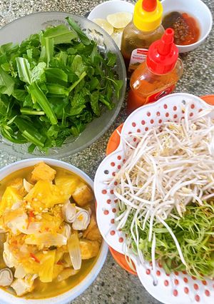 Hình của món Bún bò Huế chay.